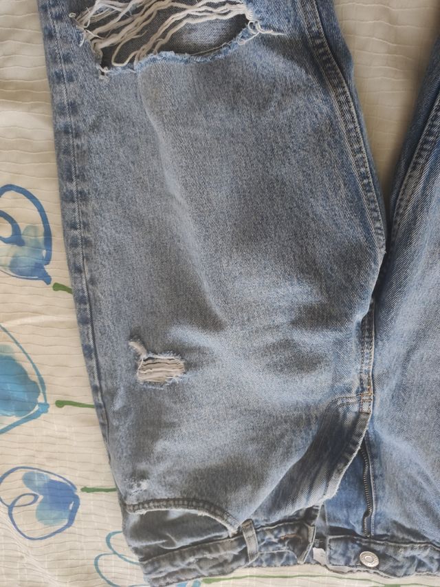 Pantalón vaquero Zara