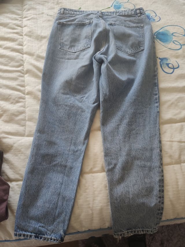 Pantalón vaquero Zara