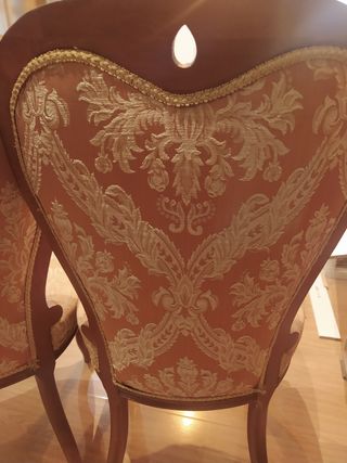 2 Sillas Isabelinas muy buen estado