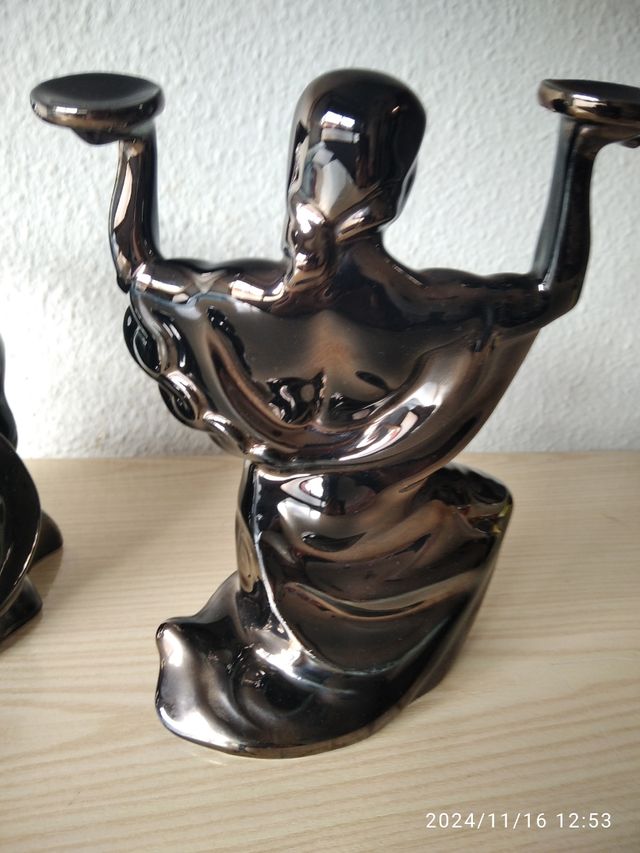 Esculturas , venta en persona