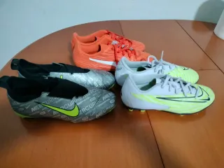 Botas de fútbol.