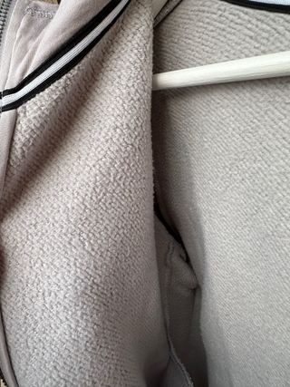 chaqueta con cremallera de Nike (talla M de niño)