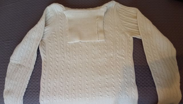 Jersey de ochos talla S. Color blanco.