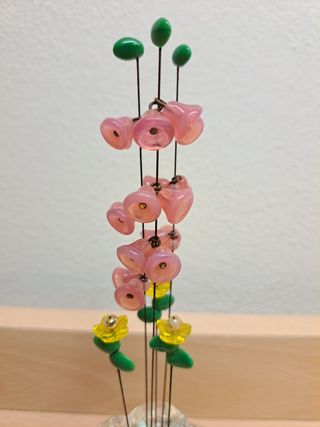 Soprammobile vintage campanelle e fiori