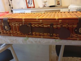 MALETÍN VINTAGE PRECIOSO.