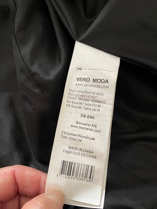 Cazadora cuero negro para mujer