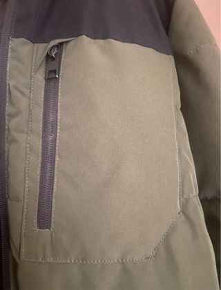 Abrigo chico verde caqui JACK JONES talla 176 cm