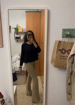 Blusa azul marino de Zara