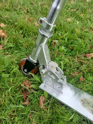 Patinete plegable.