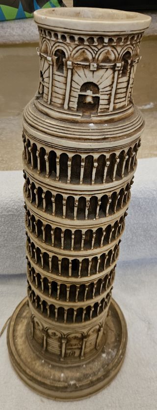 Lumino Torre di Pisa