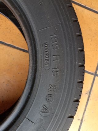 Neumático Michelin 185 R15 103/102N