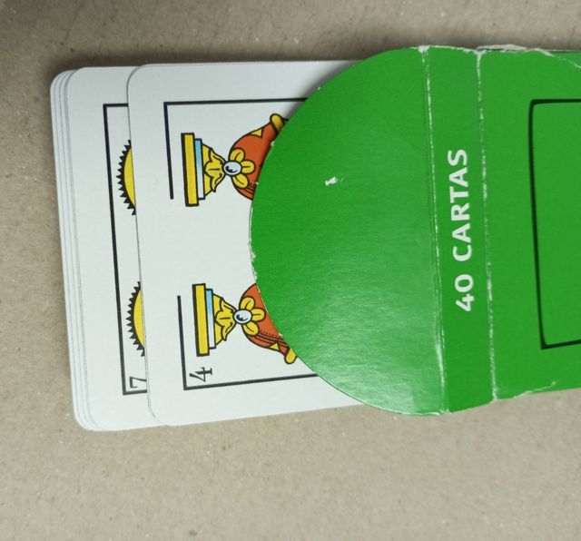 Baraja de cartas Amena