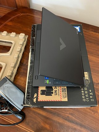 Portátil HP Victus 15-fa000sl 512GB . NUEVO
