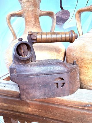 ANTIGUA PLANCHA DE CARBÓN