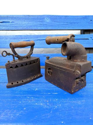 ANTIGUA PLANCHA DE CARBÓN