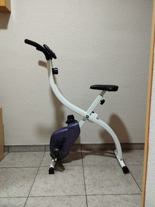 Bicicleta estática plegable