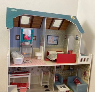 Casa de Muñecas marca ItsImagical con muebles
