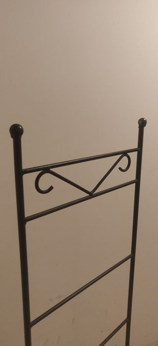 Toallero hierro antiguo