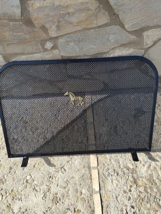 Salva chispa Mustang chimenea