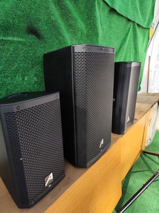 Altavoces autoamplificados black friday