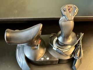 Mando Thrustmaster T.Flight HOTAS X