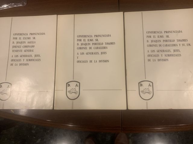 LOS TERRITORIOS ESPAÑOLES DEL SAHARA Y SUS GRUPOS