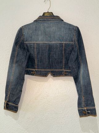 Cazadora vaquera.