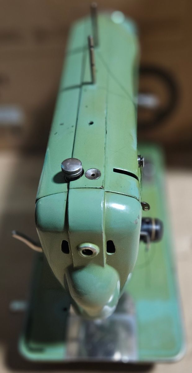 Máquina coser Refrey coleccionista