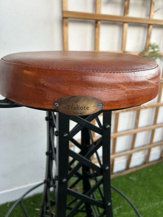 Taburete Torre Eiffel