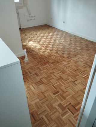 Lijado y barnizado tarima parquet