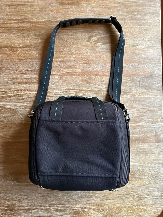 Neceser viaje Samsonite. 32x26x17.