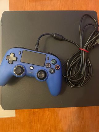PS4 Slim + mando Nacon Ps4 
