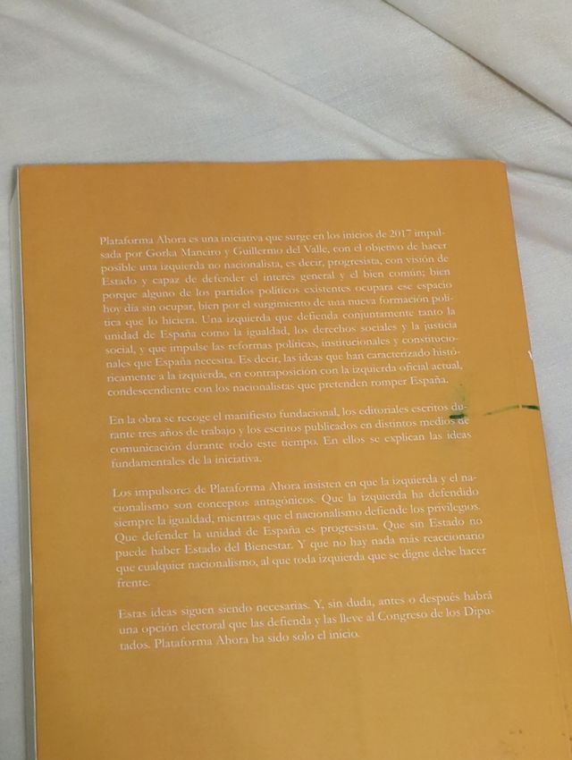 Libro "Otra izquierda es posible"  firmado