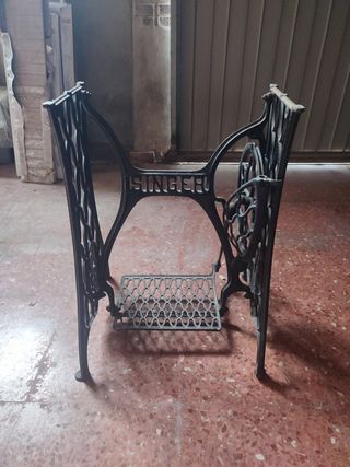 Maquina de coser antigua