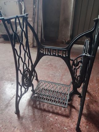 Maquina de coser antigua