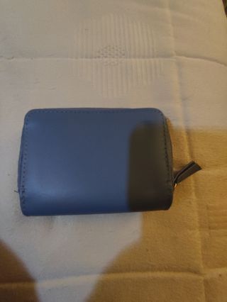 Monedero pequeño con tarjetero