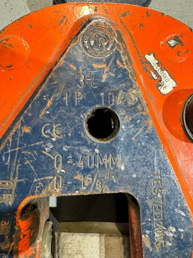 GARRA CHAPA CHAPONES RANA