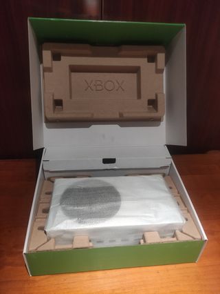 Xbox Series S + Mando (SSD 512Gb)
