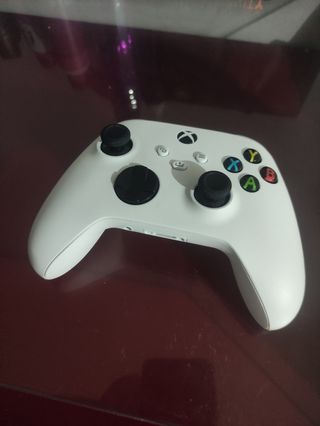 Xbox Series S + Mando (SSD 512Gb)