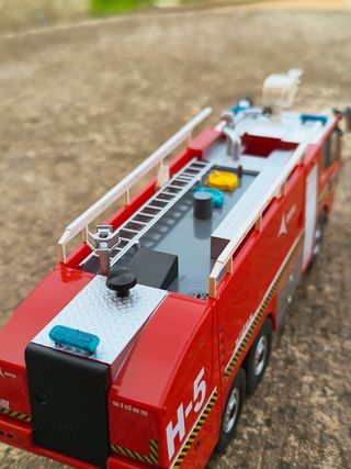 1:43 Sides Sentinel S3X AENA, Salvat