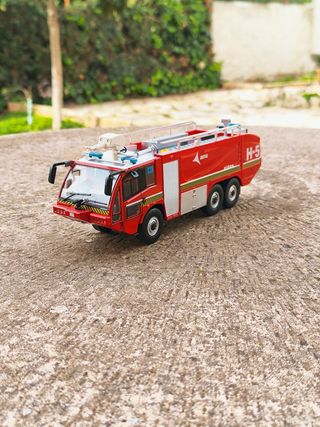 1:43 Sides Sentinel S3X AENA, Salvat
