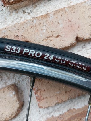 Rueda delantera Mavic