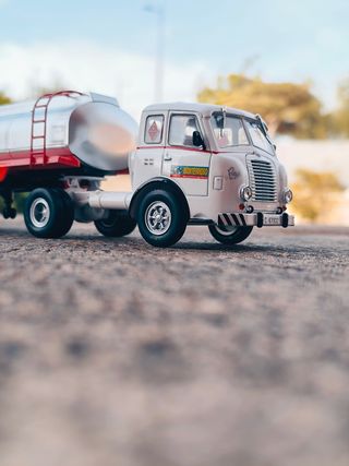 1:43 Pegaso Z-701, Salvat