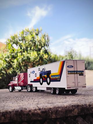 1:43 Ford LTL 9000, Altaya