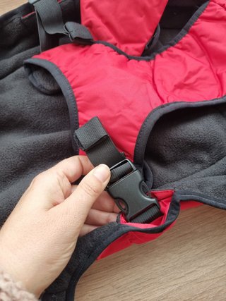 abrigo impermeable con forro polar para perro
