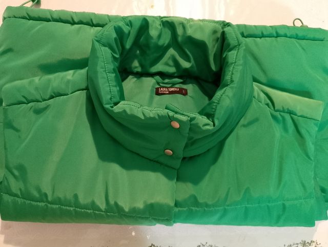 Gilè smanicato verde Nkd