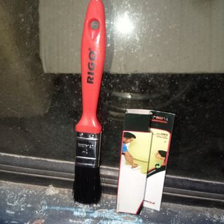 Pincel y brocha planos pintura y barniz