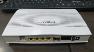 DRAYTEK VIGOR 2135 HOME ROUTER RETAIL