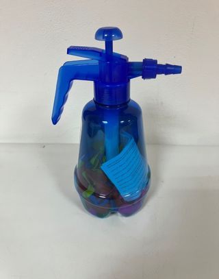 Imaginarium. Botella con hinchador de globos