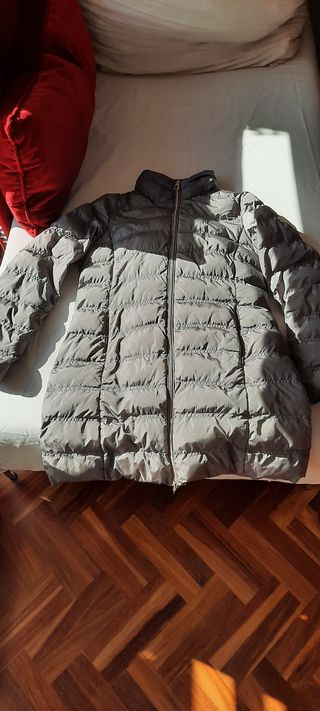 PLUMAS GEOX GRIS SATINADO, OPCIÓN CUELLO DE PELO